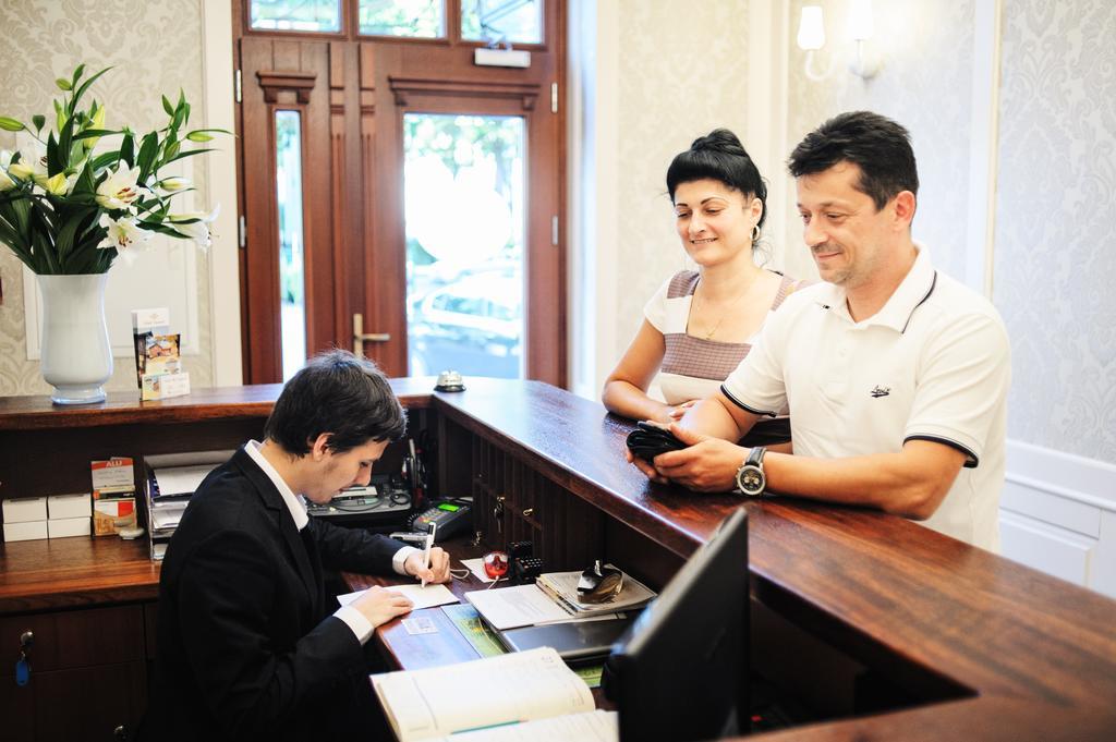 שיצ'וצ'ינק Hotel Kopernik מראה חיצוני תמונה